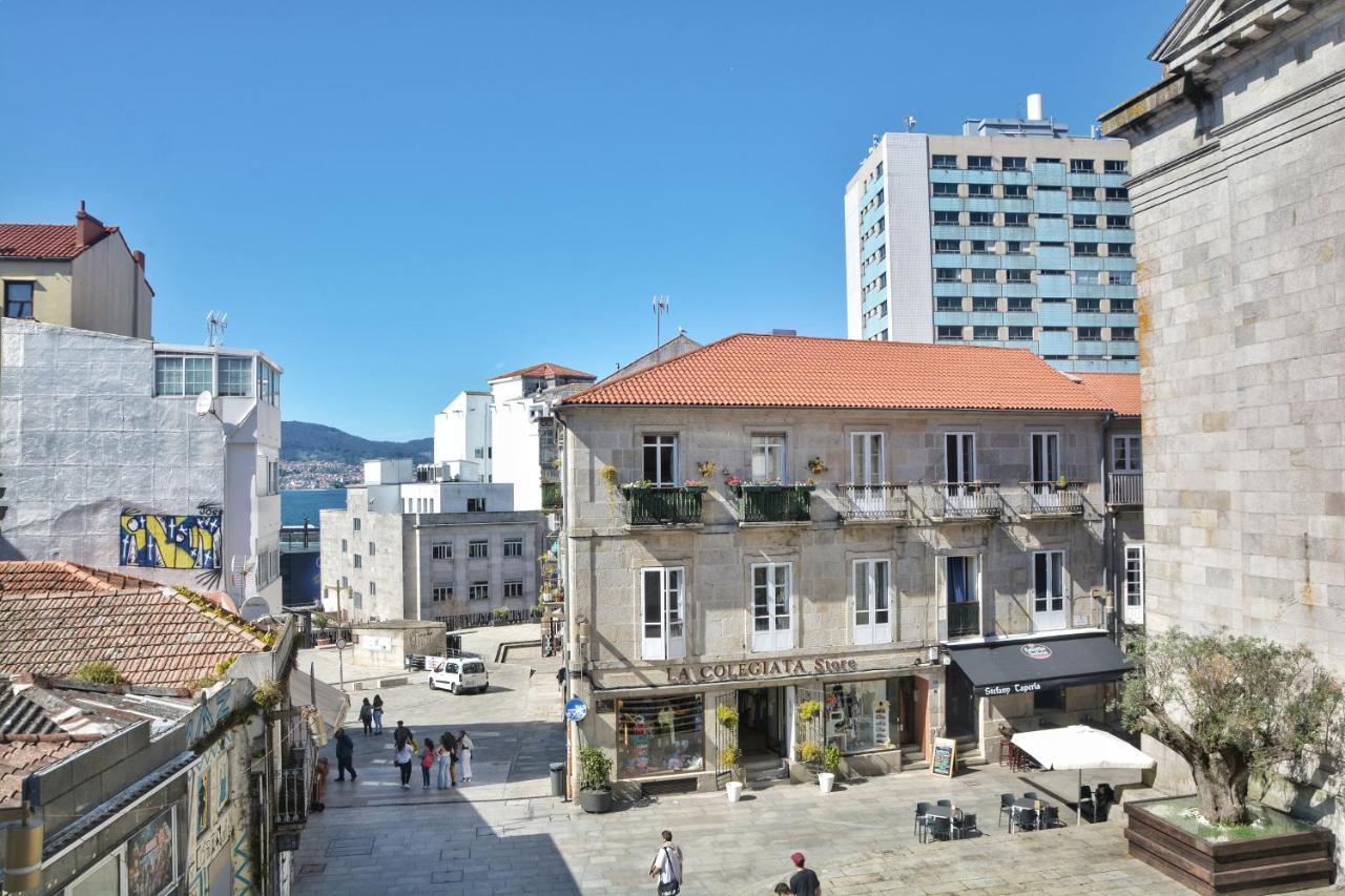 Hostal la Colegiata Vigo Esterno foto